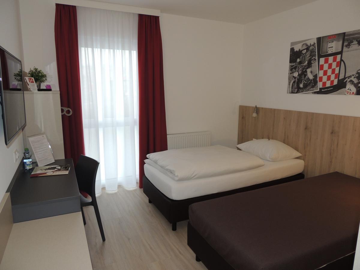 كورنيبورغ Avia Motel Bisamberg المظهر الخارجي الصورة