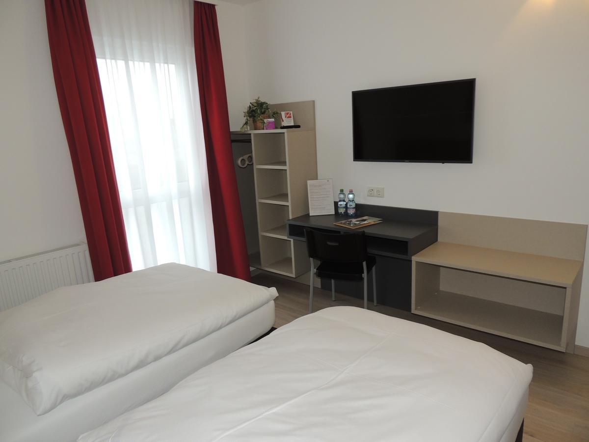 كورنيبورغ Avia Motel Bisamberg المظهر الخارجي الصورة